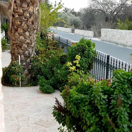 Lasa Black Rock Villa Paphos Exterior foto